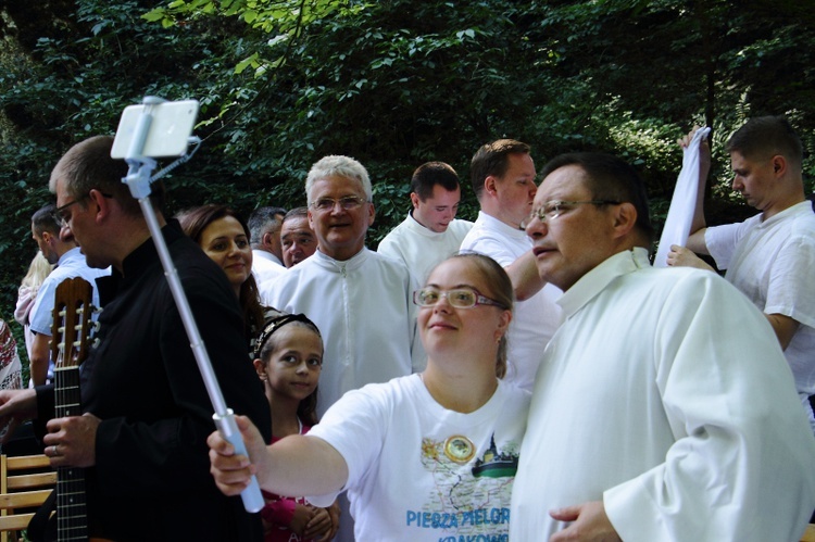 Abp Grzegorz Ryś w odwiedzinach u wspólnoty śródmiejskiej 38. PPK