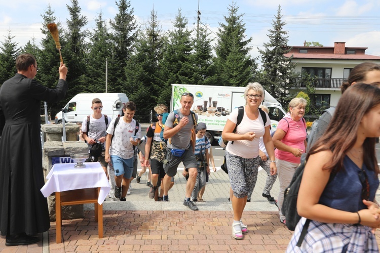 Pielgrzymi hałcnowscy w Wilamowicach - 2018