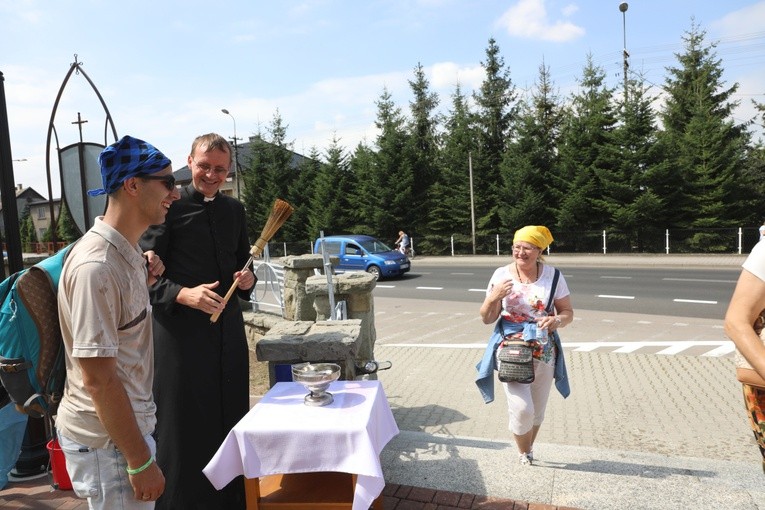 Pielgrzymi hałcnowscy w Wilamowicach - 2018