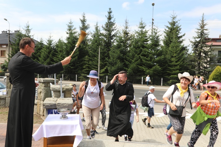 Pielgrzymi hałcnowscy w Wilamowicach - 2018