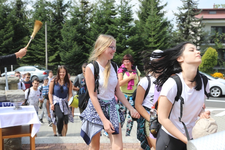 Pielgrzymi hałcnowscy w Wilamowicach - 2018