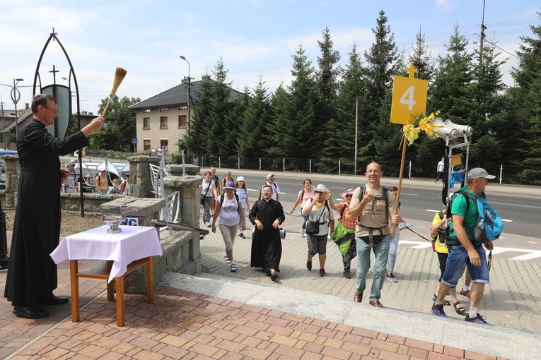 Pielgrzymi hałcnowscy w Wilamowicach - 2018