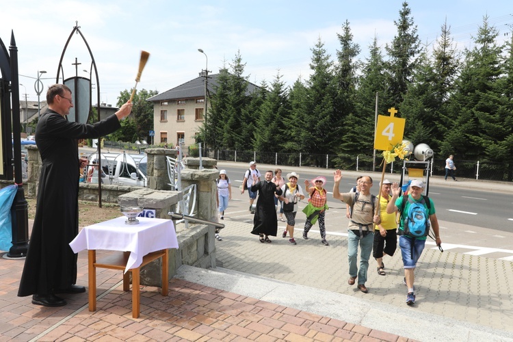 Pielgrzymi hałcnowscy w Wilamowicach - 2018