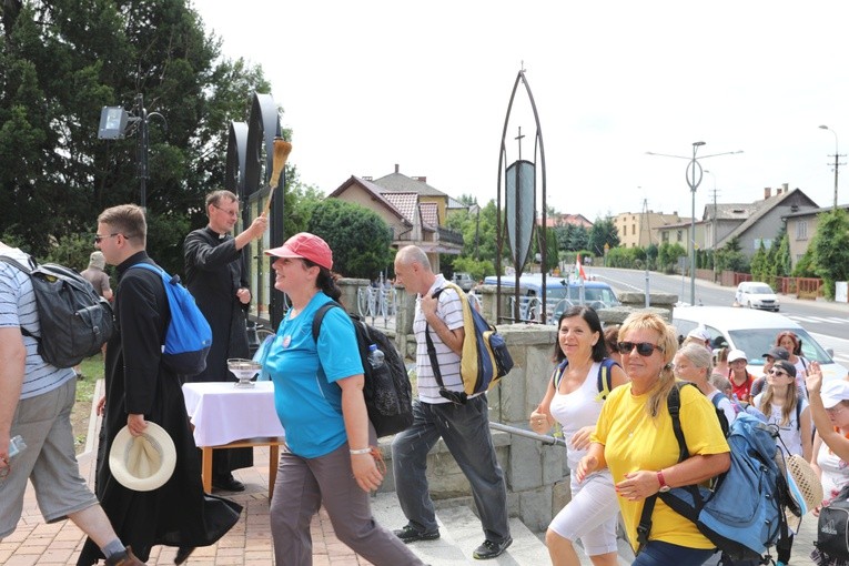 Pielgrzymi hałcnowscy w Wilamowicach - 2018