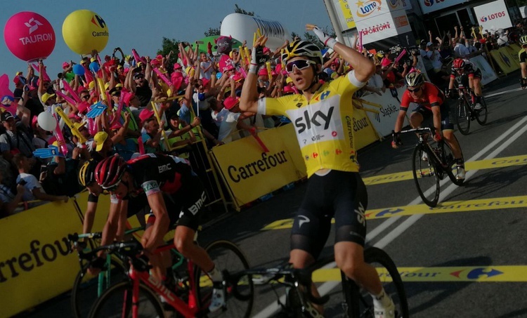 Michał Kwiatkowski na mecie w Bielsku-Białej