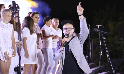 Gospel dla pielgrzymów w Sierszy, czyli szał niebieskich ciał...