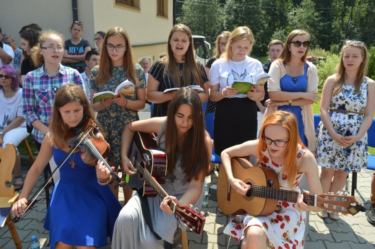 Poświęcenie domu rekolekcyjnego w Suchem