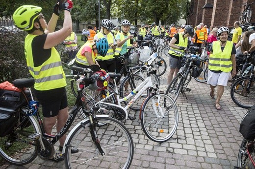 Pielgrzymka rowerowa WAPM