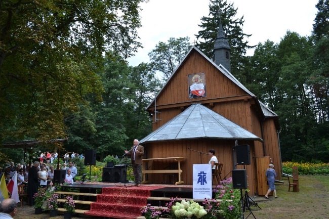 Uroczystości patriotyczne w Borowinie