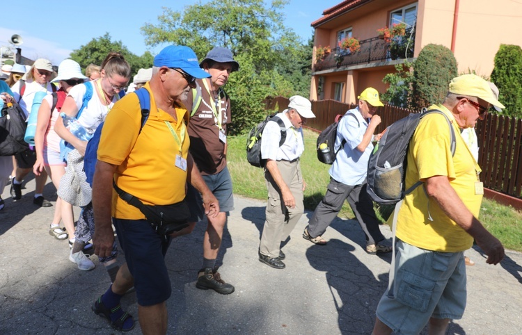 Bp Roman Pindel z 32. Pielgrzymką Andrychowską w Lgocie - 2018