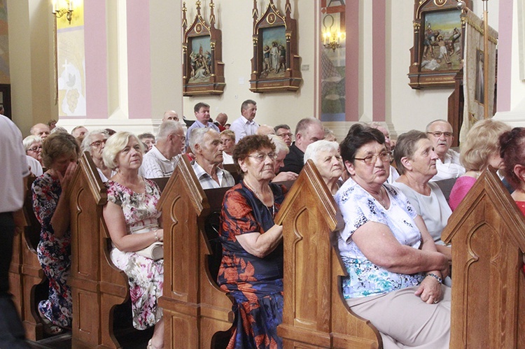 Konsekracja ołtarza w Olbierzowicach