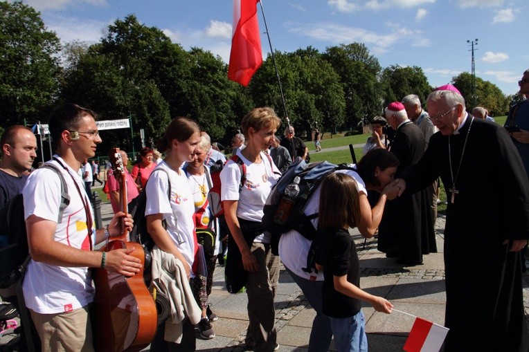 38. PPK na Jasnej Górze - powitanie przez abp. Marka Jędraszewskiego