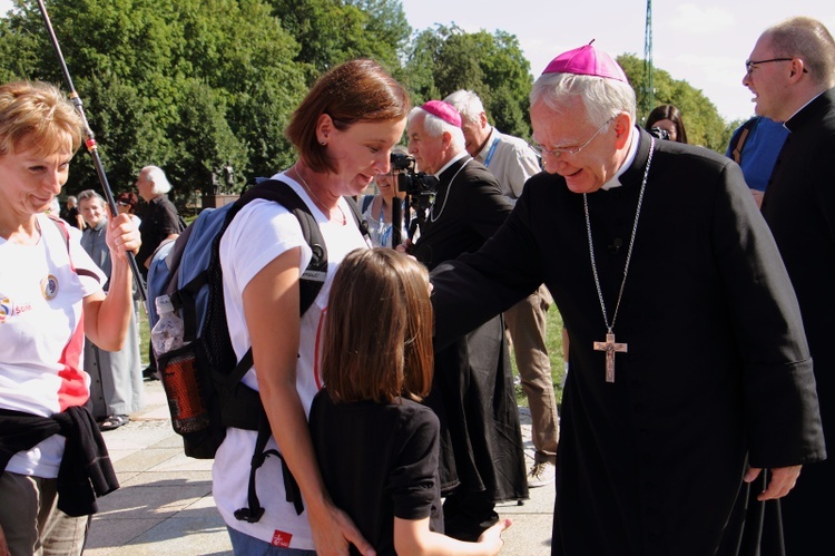 38. PPK na Jasnej Górze - powitanie przez abp. Marka Jędraszewskiego