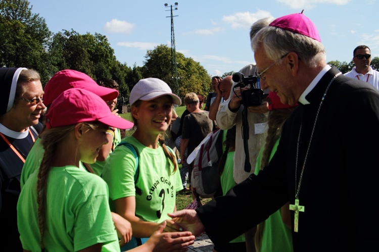 38. PPK na Jasnej Górze - powitanie przez abp. Marka Jędraszewskiego