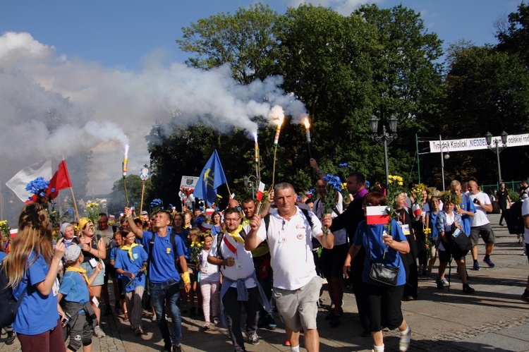 38. PPK na Jasnej Górze - powitanie przez abp. Marka Jędraszewskiego