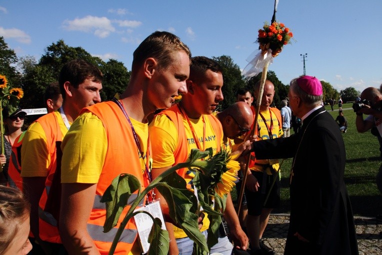 38. PPK na Jasnej Górze - powitanie przez abp. Marka Jędraszewskiego