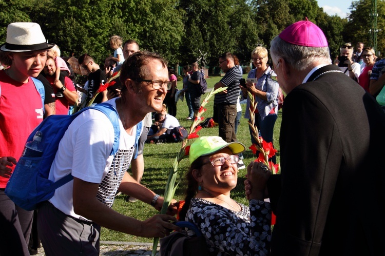 38. PPK na Jasnej Górze - powitanie przez abp. Marka Jędraszewskiego