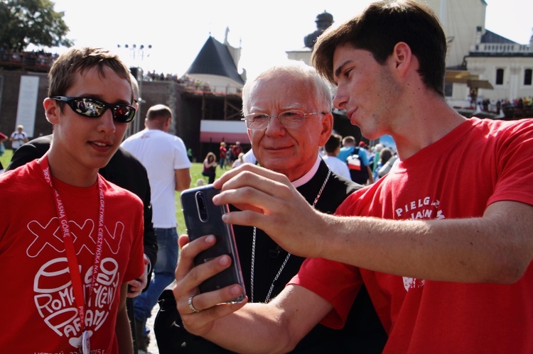 38. PPK na Jasnej Górze - powitanie przez abp. Marka Jędraszewskiego