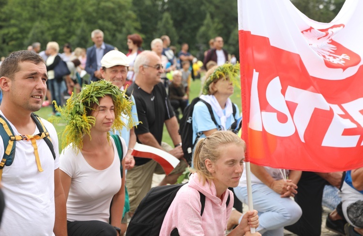 Powitanie 27. Pielgrzymki Diecezji Bielsko-Żywieckiej - grupy hałcnowskie na Jasnej Górze - 2018