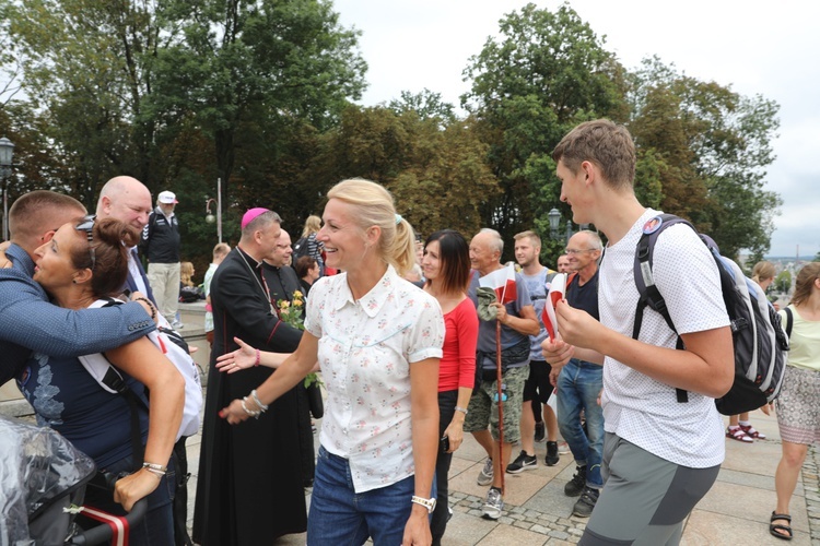 Powitanie 27. Pielgrzymki Diecezji Bielsko-Żywieckiej - grupy hałcnowskie na Jasnej Górze - 2018