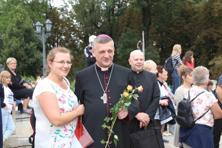 Powitanie 27. Pielgrzymki Diecezji Bielsko-Żywieckiej - grupy hałcnowskie na Jasnej Górze - 2018