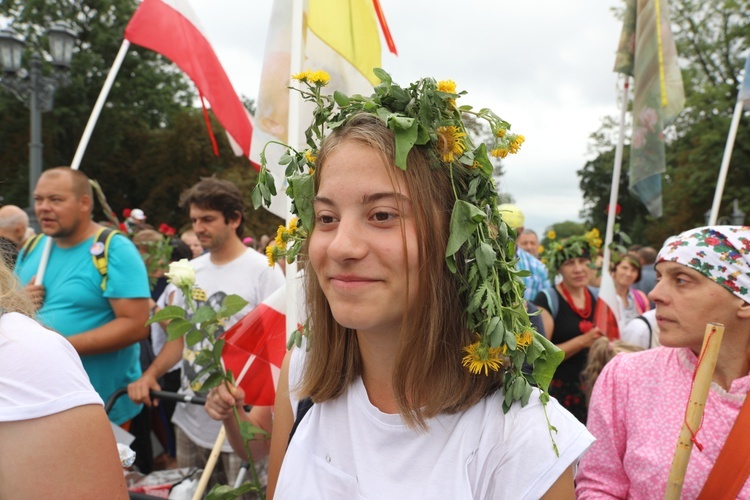 Powitanie 27. Pielgrzymki Diecezji Bielsko-Żywieckiej - grupy hałcnowskie na Jasnej Górze - 2018