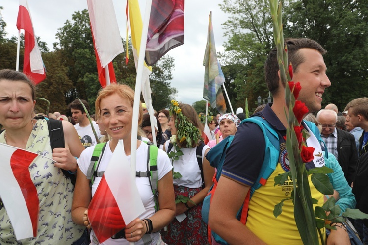 Powitanie 27. Pielgrzymki Diecezji Bielsko-Żywieckiej - grupy hałcnowskie na Jasnej Górze - 2018