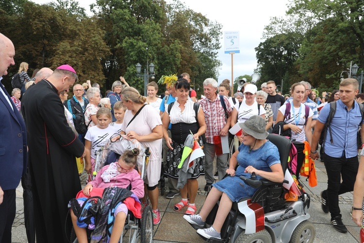 Powitanie 27. Pielgrzymki Diecezji Bielsko-Żywieckiej - grupy hałcnowskie na Jasnej Górze - 2018