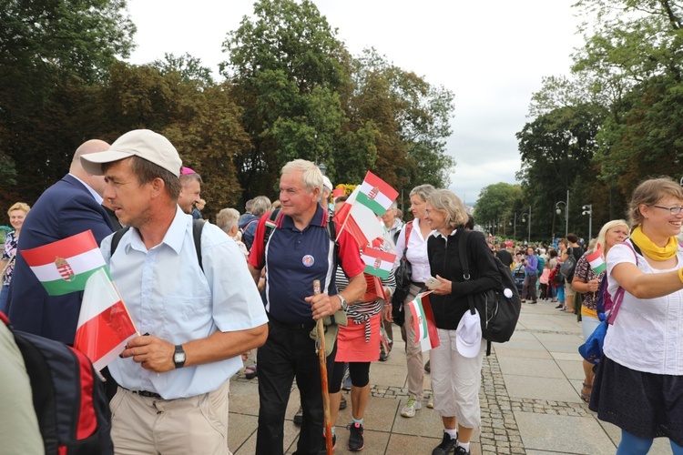 Powitanie 27. Pielgrzymki Diecezji Bielsko-Żywieckiej - grupy hałcnowskie na Jasnej Górze - 2018