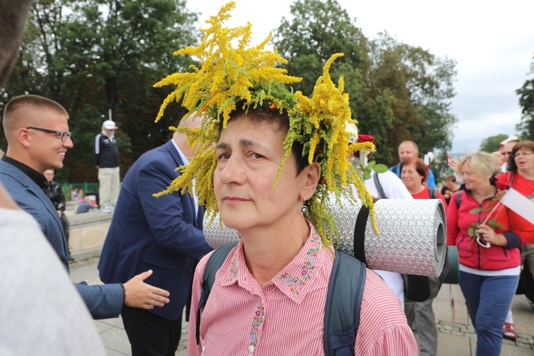 Powitanie 27. Pielgrzymki Diecezji Bielsko-Żywieckiej - grupy hałcnowskie na Jasnej Górze - 2018