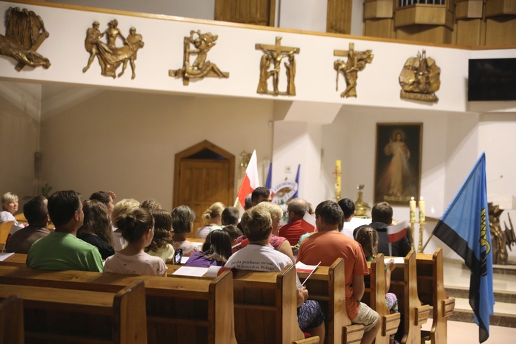 Wieczór pieśni patriotycznej czechowickiej pielgrzymki - Świerklaniec 2018