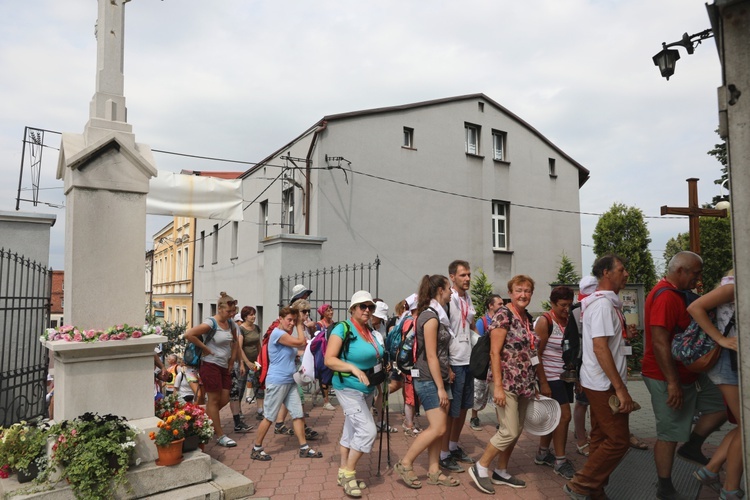 27. Pielgrzymka Cieszyńska na trasie - w Woźnikach - 2018