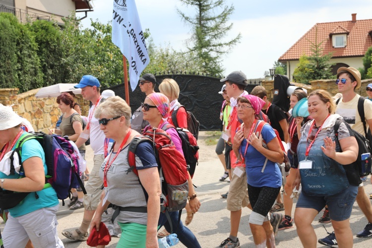 27. Pielgrzymka Cieszyńska na trasie - w Woźnikach - 2018