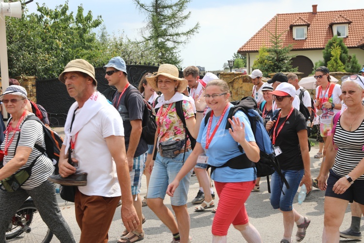 27. Pielgrzymka Cieszyńska na trasie - w Woźnikach - 2018