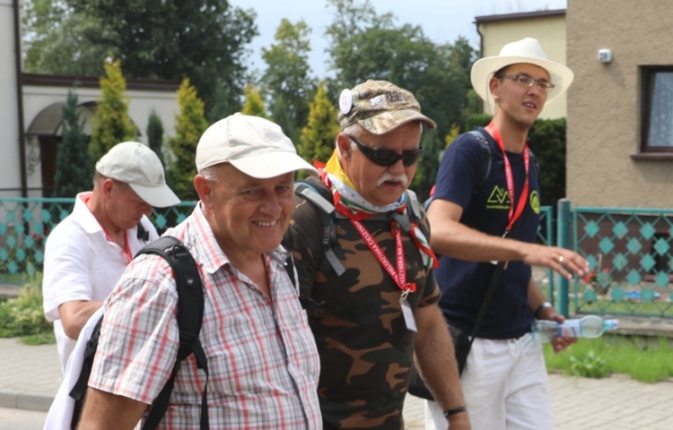 27. Pielgrzymka Cieszyńska na trasie - w Woźnikach - 2018