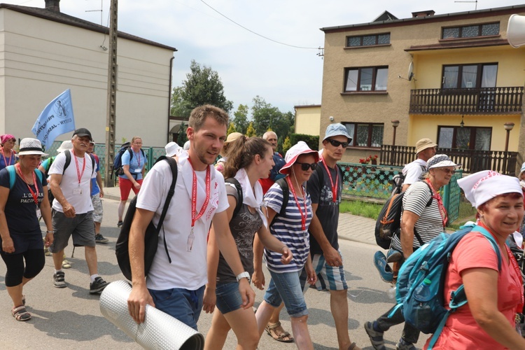 27. Pielgrzymka Cieszyńska na trasie - w Woźnikach - 2018