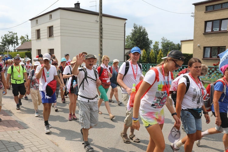 27. Pielgrzymka Cieszyńska na trasie - w Woźnikach - 2018