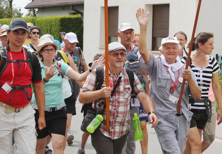 27. Pielgrzymka Cieszyńska na trasie - w Woźnikach - 2018