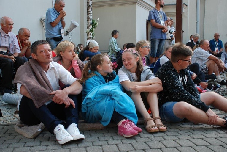 Pielgrzymi we Włoszczowej