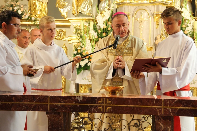 Konsekracja i poświęcenie w Wojakowej