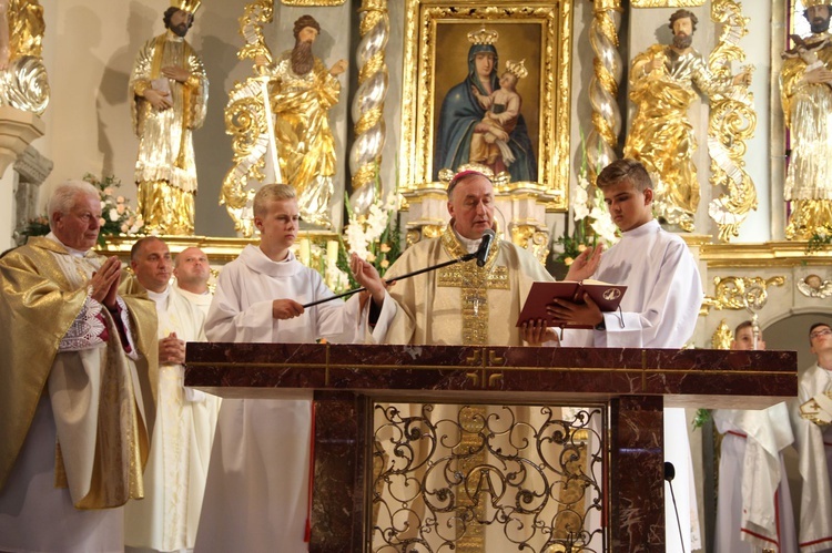 Konsekracja i poświęcenie w Wojakowej