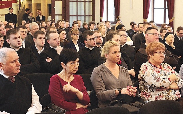 WDD przyciągają wielu zainteresowanych, zarówno świeckich, jak i duchownych.