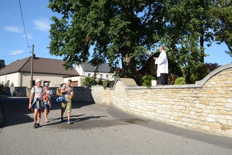 Woda lała się w Kamieniu Śląskim