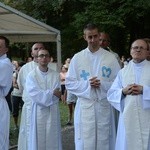 Pielgrzymkowa Eucharystia i tablica pamięci ks. Grzywocza