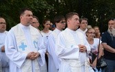 Pielgrzymkowa Eucharystia i tablica pamięci ks. Grzywocza