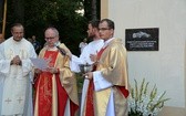 Pielgrzymkowa Eucharystia i tablica pamięci ks. Grzywocza