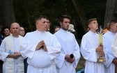 Pielgrzymkowa Eucharystia i tablica pamięci ks. Grzywocza