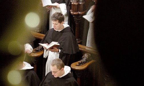 „W centrum Jezus, bracia w tle” – taki model funkcjonował od początku w klasztorach.