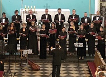 Festiwal rozpoczął występ chóru cerkwi św. Andrzeja Apostoła z Kaliningradu.