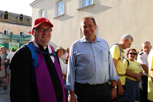 Wejście pielgrzymki radomskiej - jasnogórski szczyt i kaplica Cudownego Obrazu